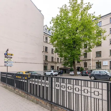 Terrific First-class In Town Center Ρίγα