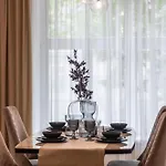 Terrific First-class In Town Center Apartment