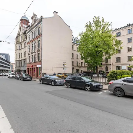 Terrific First-class In Town Center *