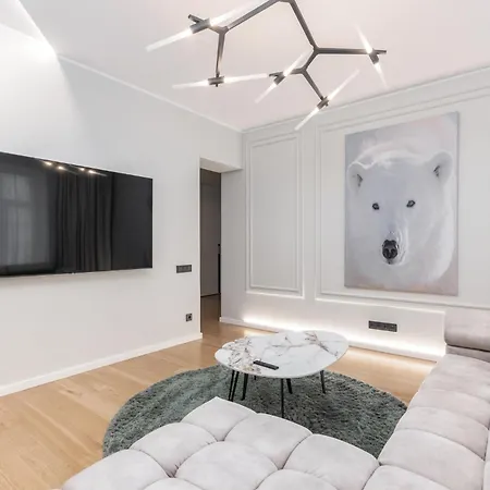 Terrific First-class In Town Center