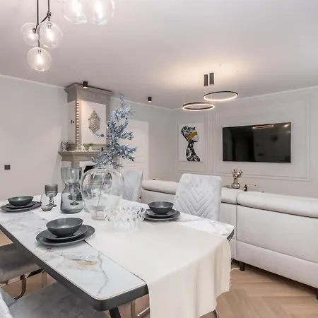 Apartment Terrific First-class In Town Center Riga
